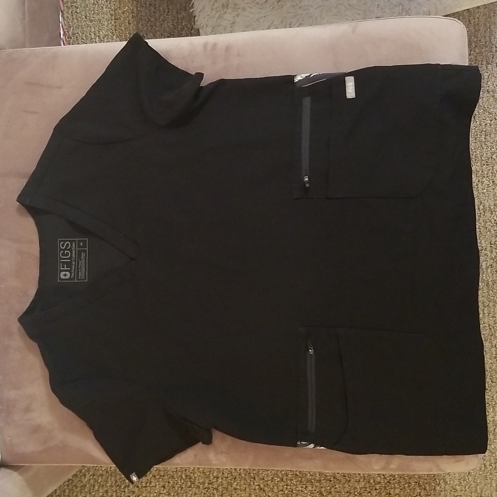Figs scrub top